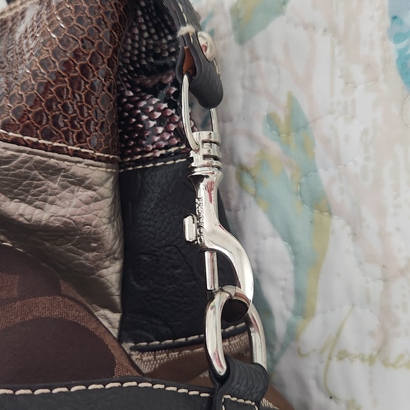 Coach Handbag - Picture 6 of 13